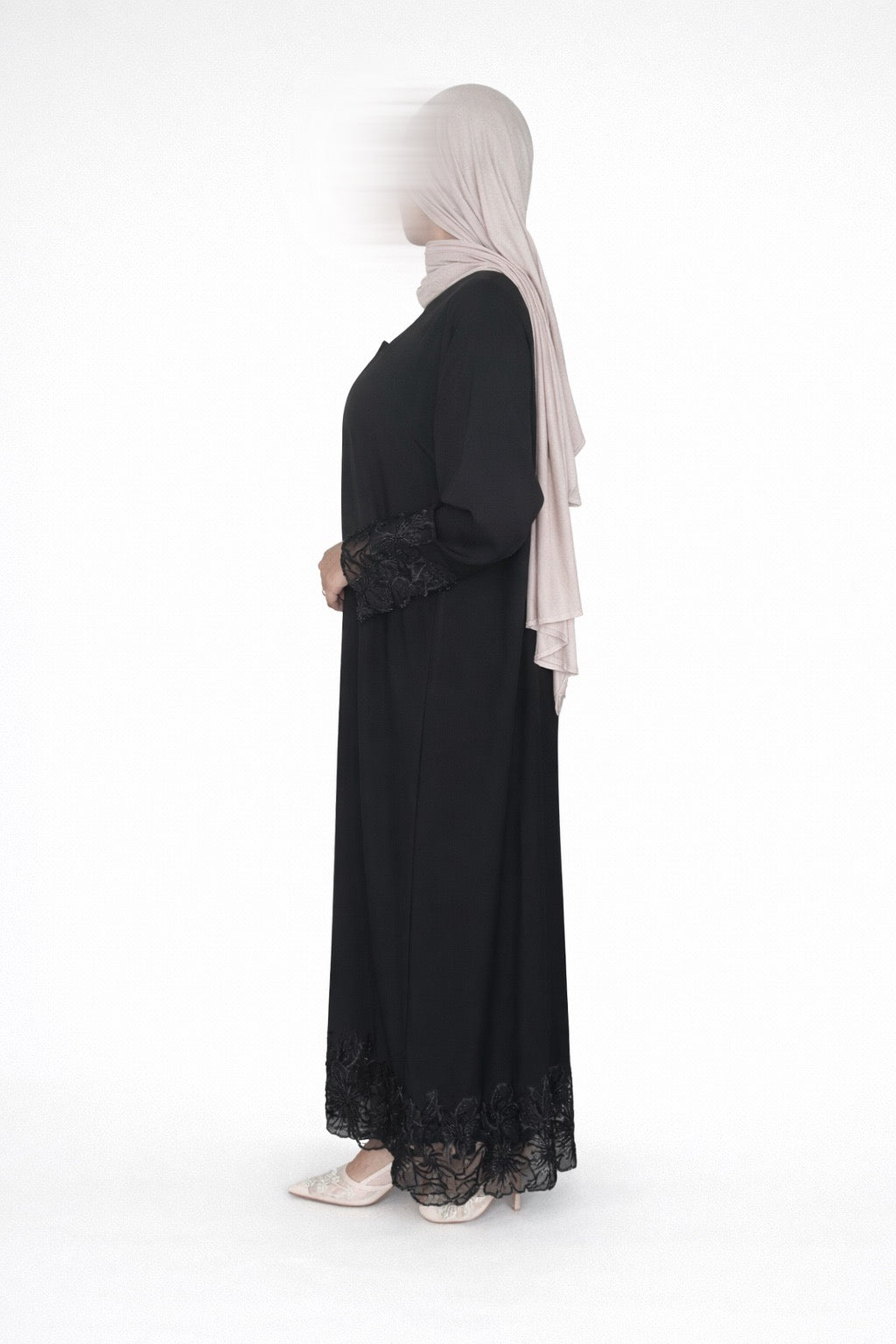 Abaya Qamar
