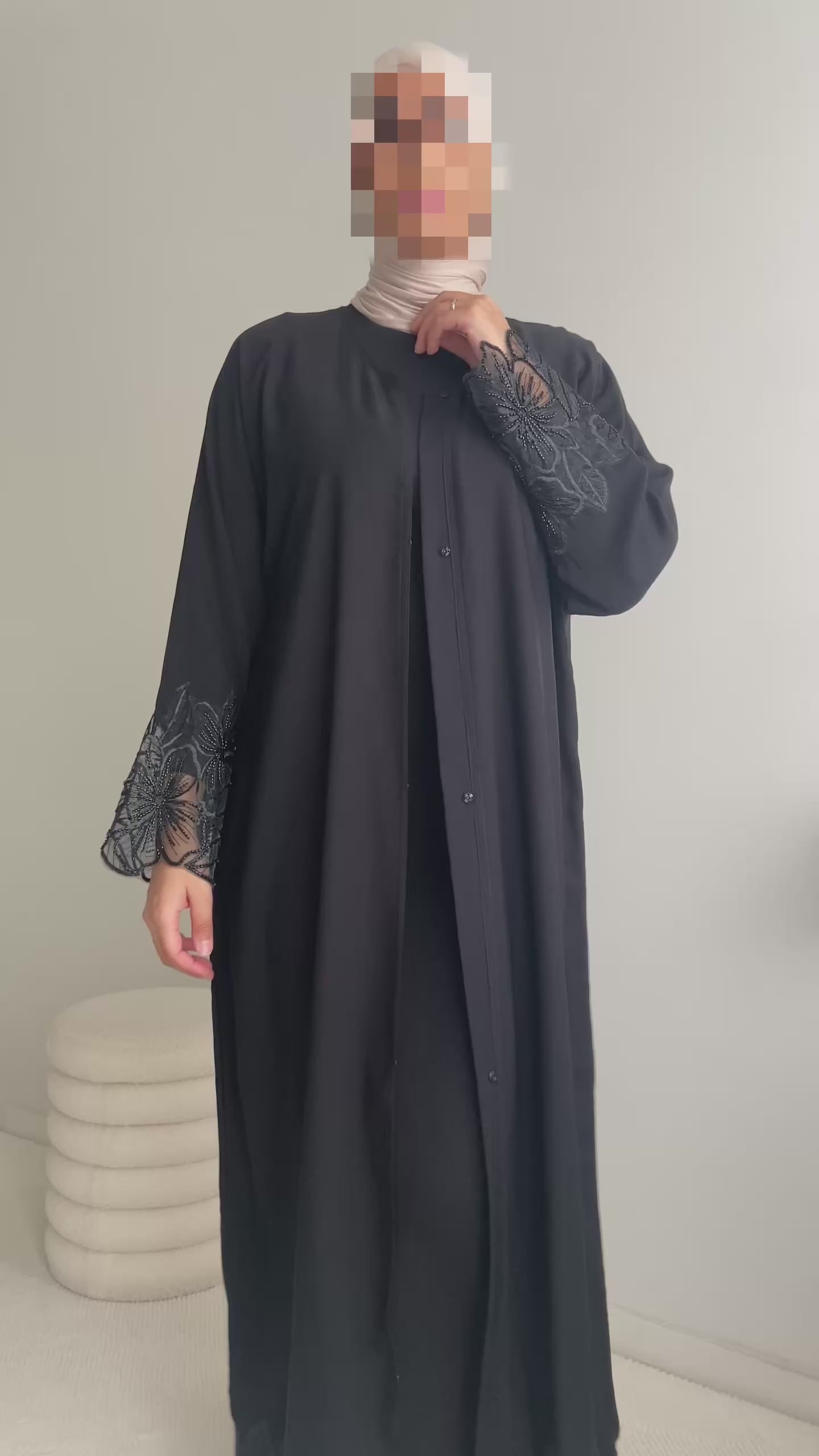 Abaya Qamar